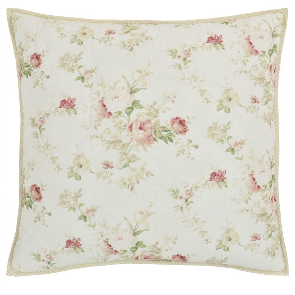 J. QUEEN COTTAGE Piper & Wright AMALIA EURO QUILTED SHAM